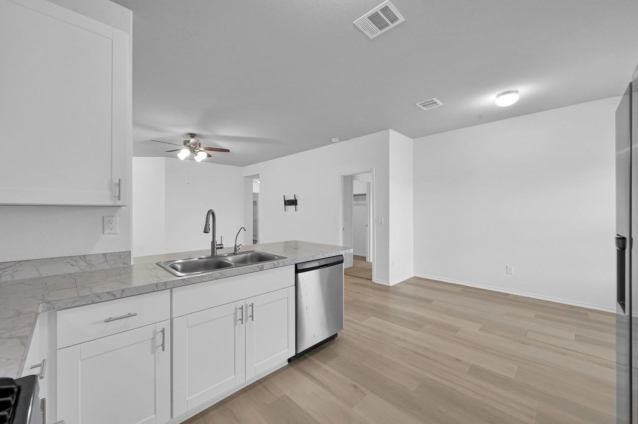 21011 Twining Rose Ln - Photo 6 of 22
