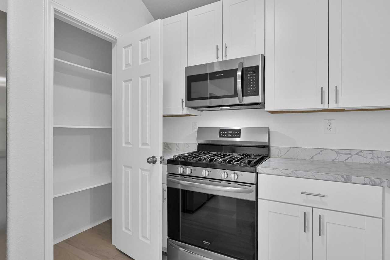 21011 Twining Rose Ln - Photo 7 of 22
