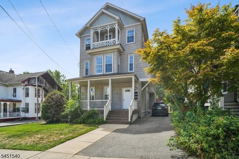 141 Walnut St ##2
