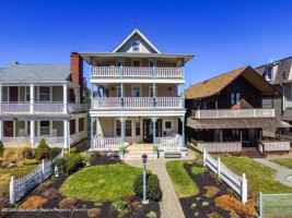 featured image of 11 Pitman Ave