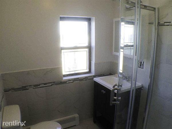 165 Madison Ave - Photo 3 of 6