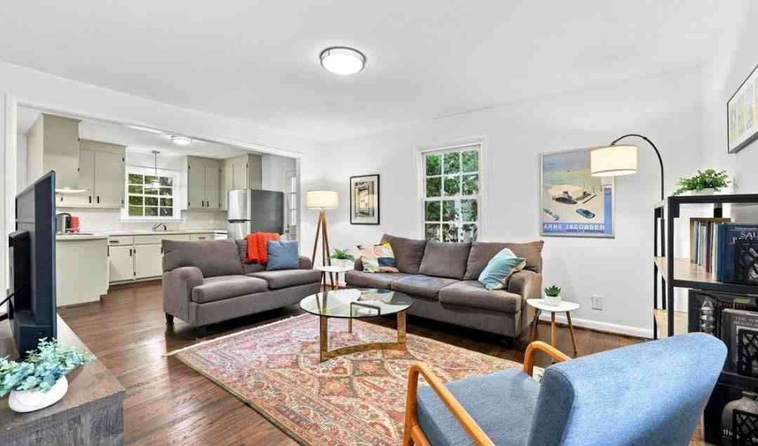 2304 Nelson Highway - Photo 3 of 38
