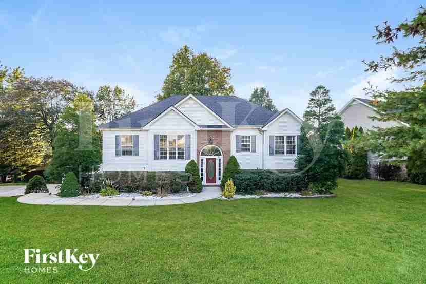 720 Superior Ln - Photo 2 of 19