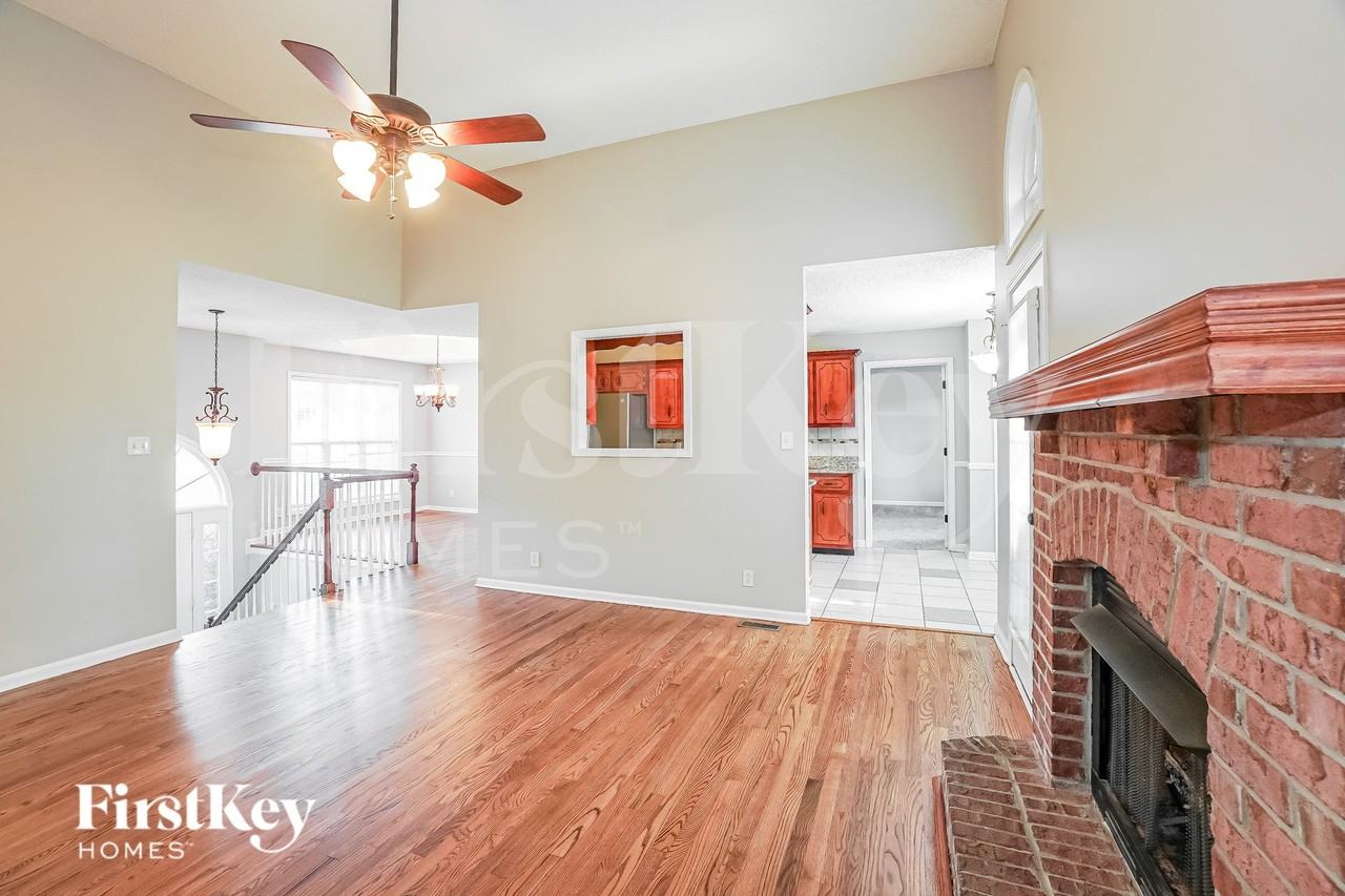 720 Superior Ln - Photo 6 of 19