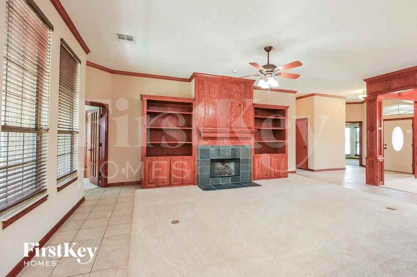 232 Sw 136th St - Photo 3 of 15