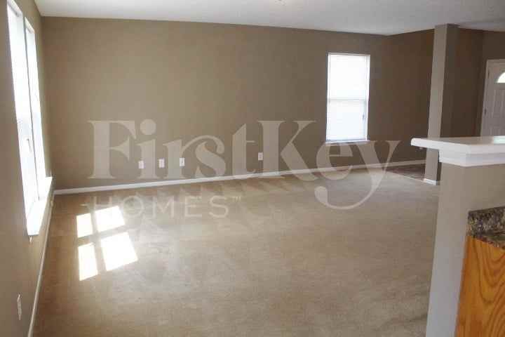 920 Indigo Dr - Photo 6 of 19