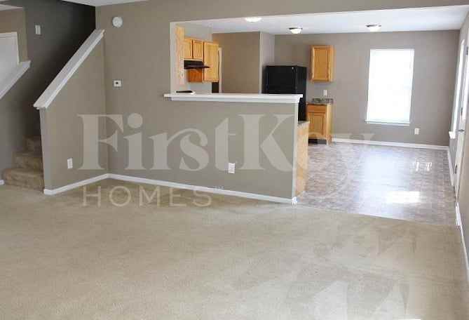 920 Indigo Dr - Photo 7 of 19