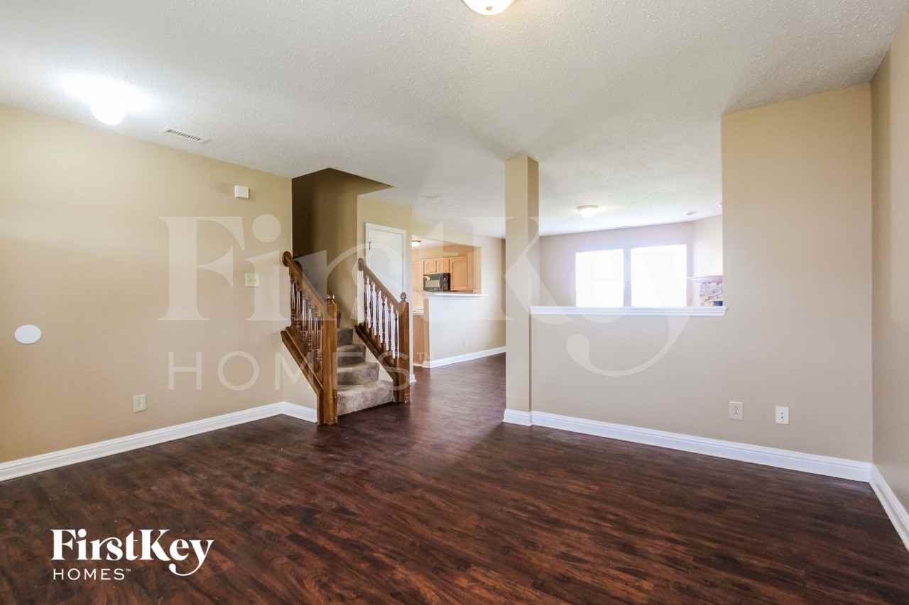 3455 Summer Breeze Ln - Photo 3 of 15