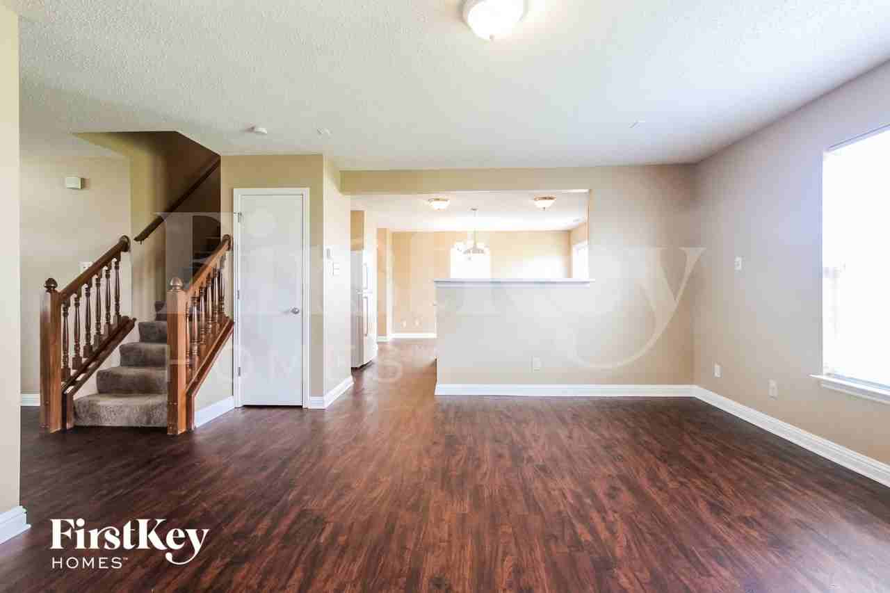 3455 Summer Breeze Ln - Photo 5 of 15