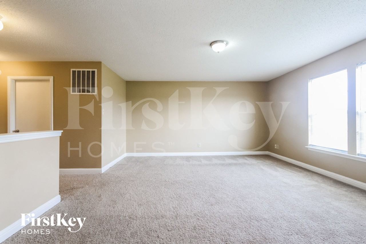 3455 Summer Breeze Ln - Photo 6 of 15