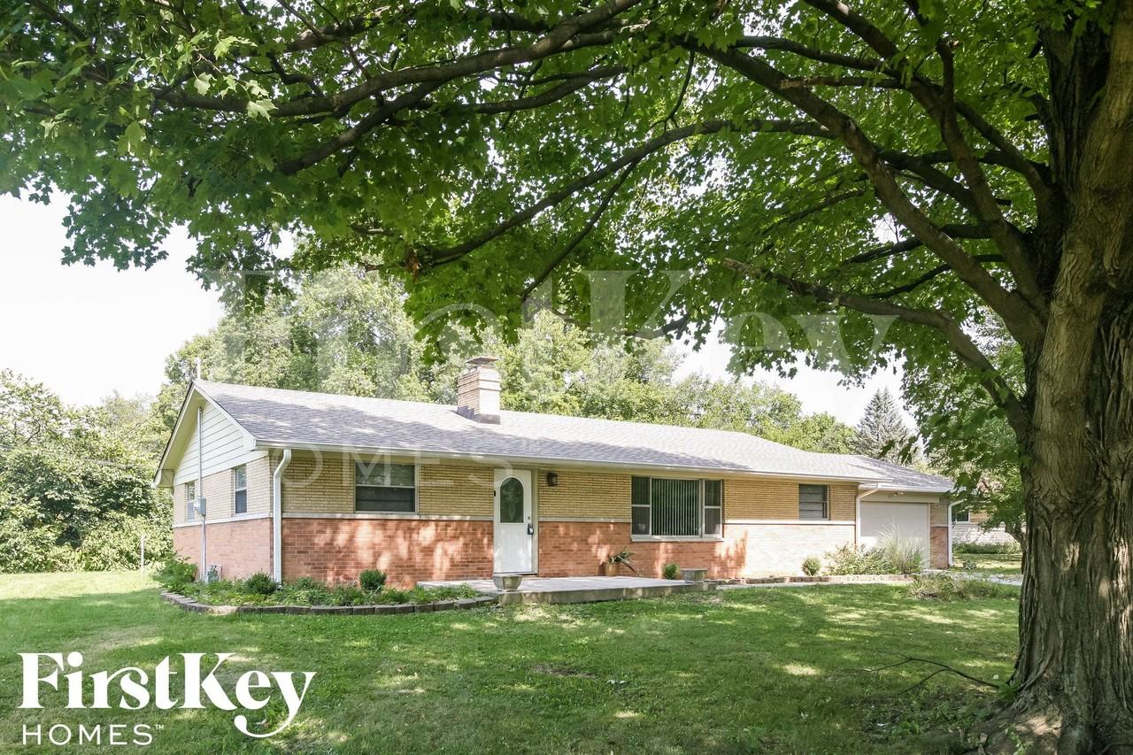 3080 Meeting House Ln - Photo 2 of 15