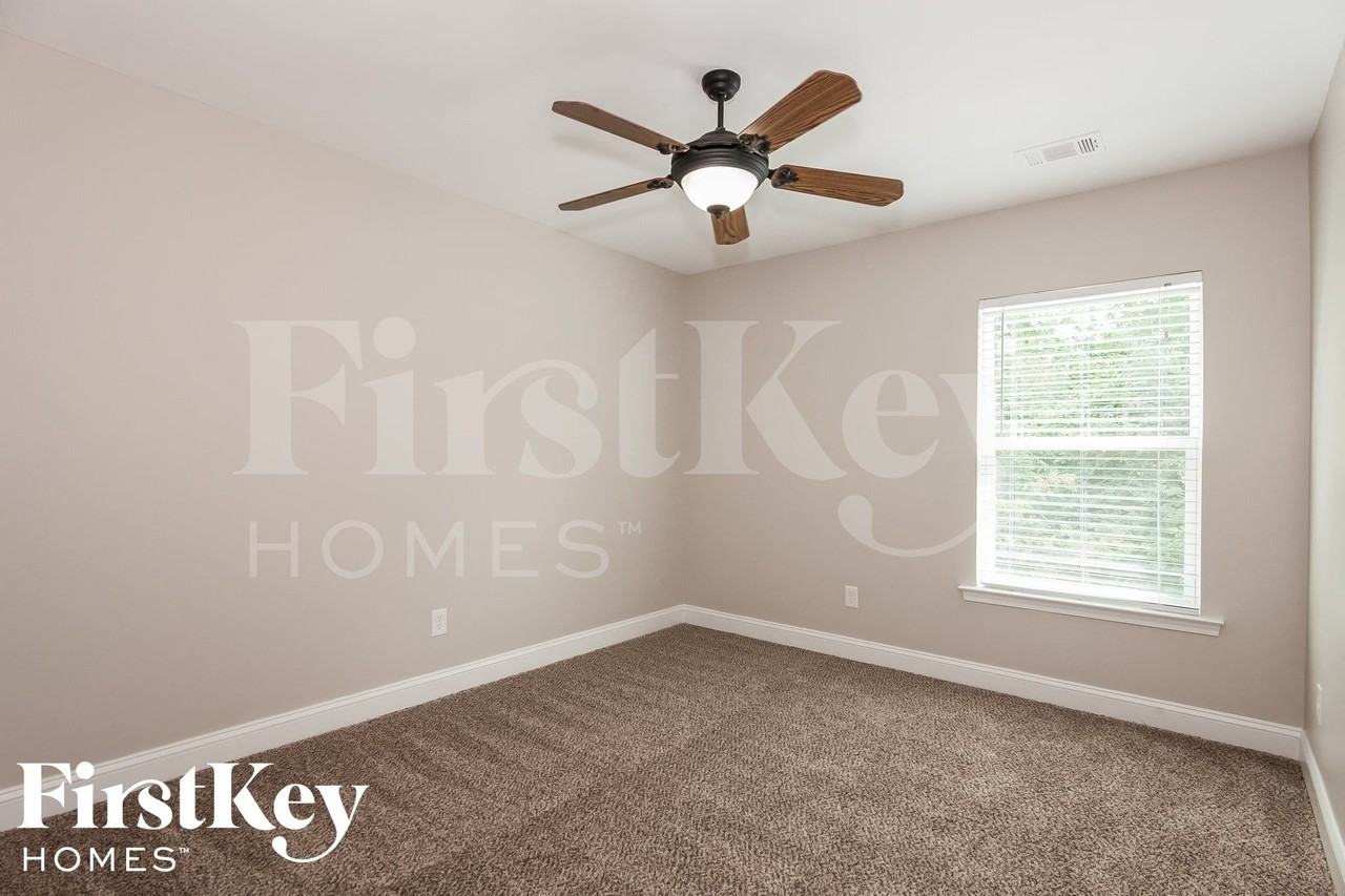 10620 Bur Oak Dr - Photo 7 of 15