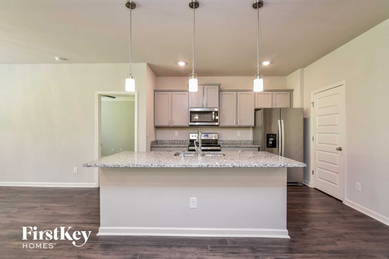 8065 Highland Dr Sw - Photo 7 of 15