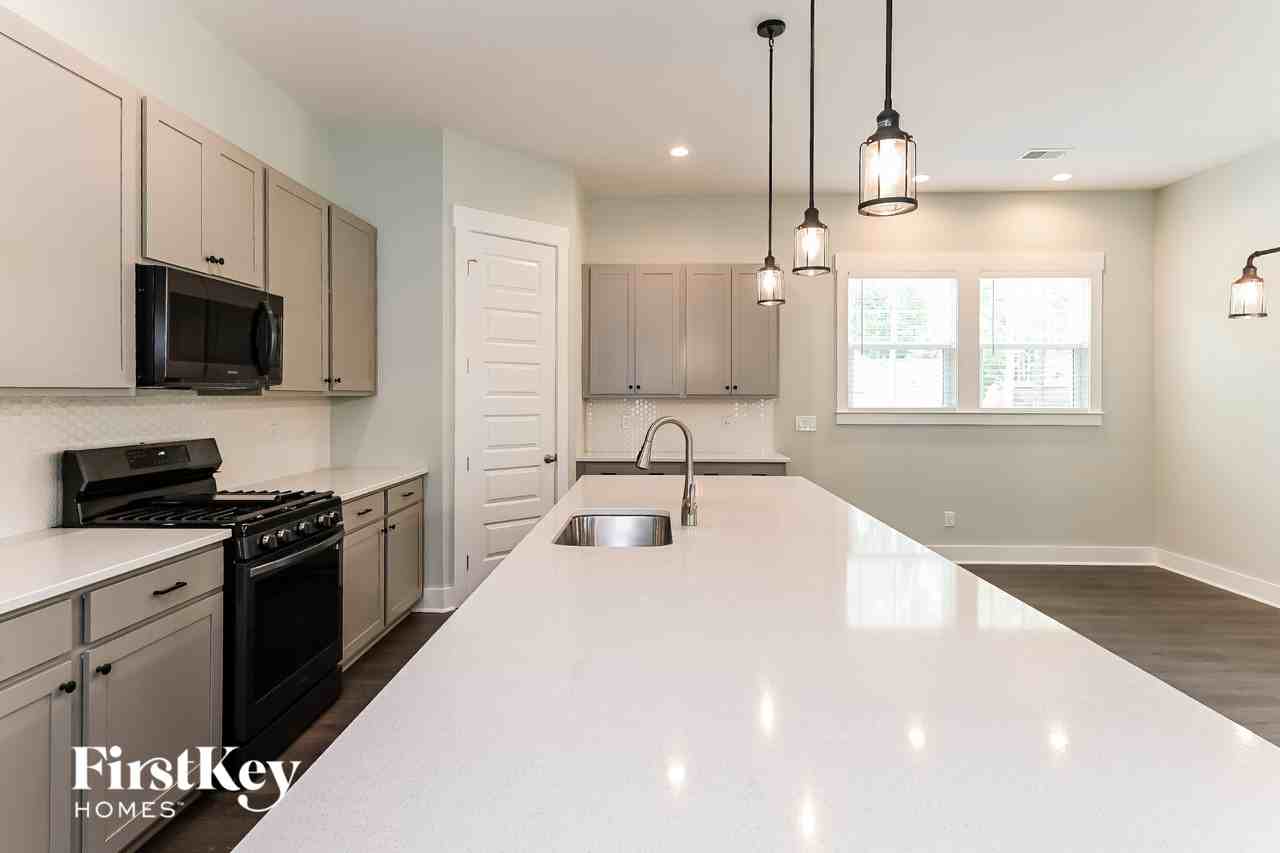 126 Pecan Dr - Photo 6 of 15