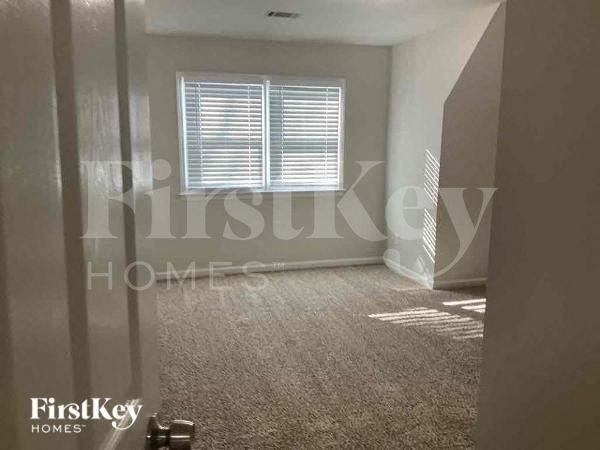 9245 Charlton Pl - Photo 2 of 10