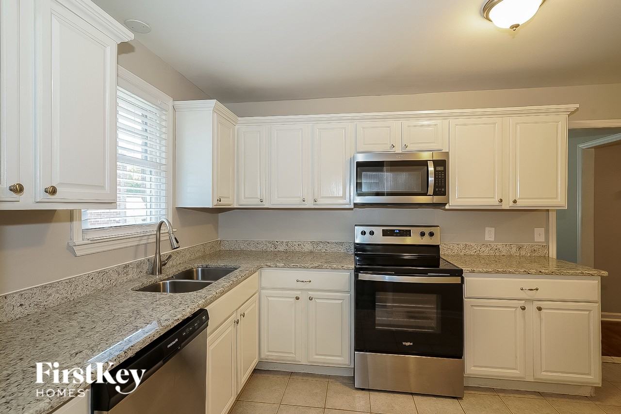2909B Lakeland Dr - Photo 4 of 15