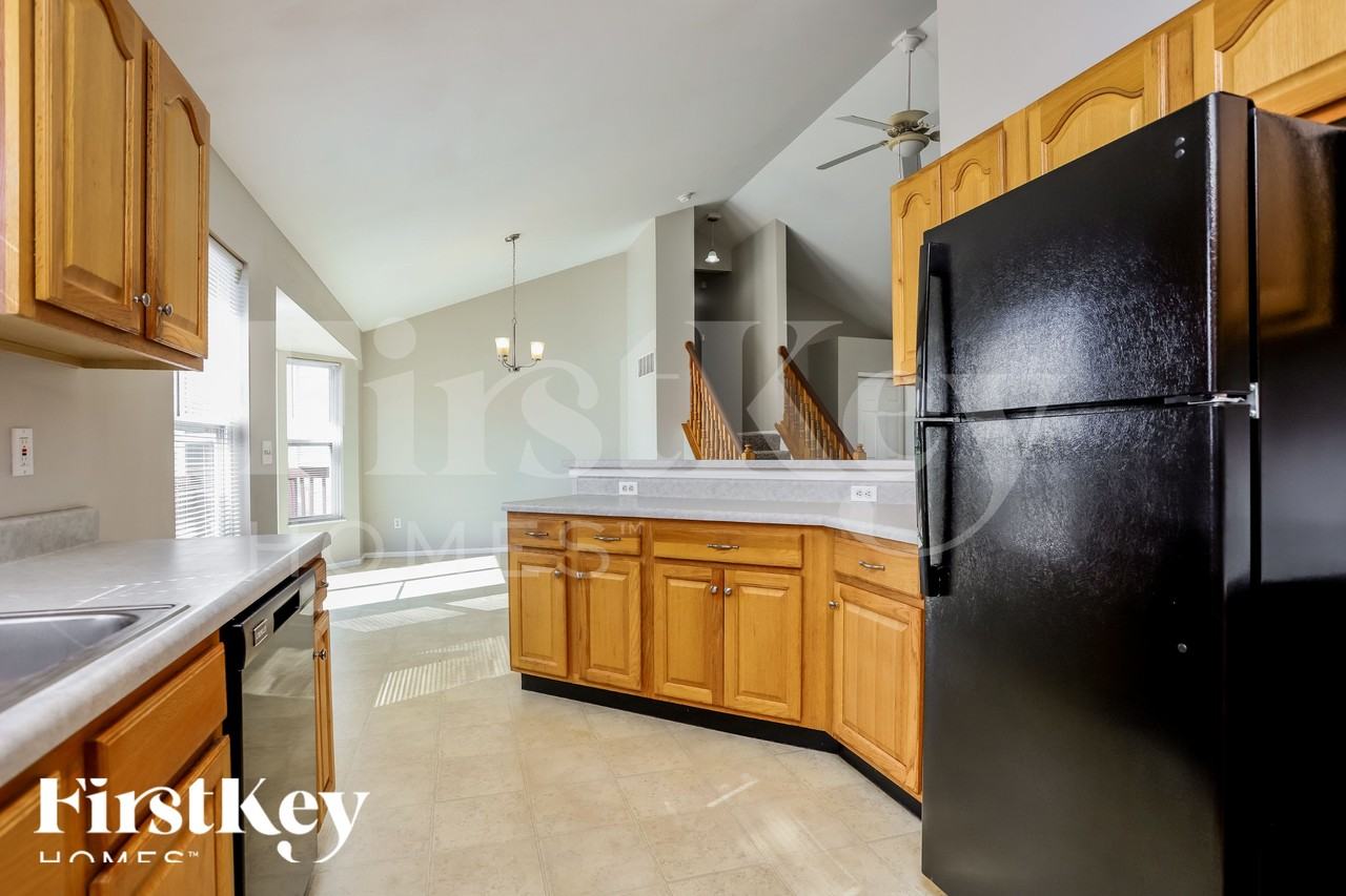 310 Stone Run Blvd - Photo 7 of 15