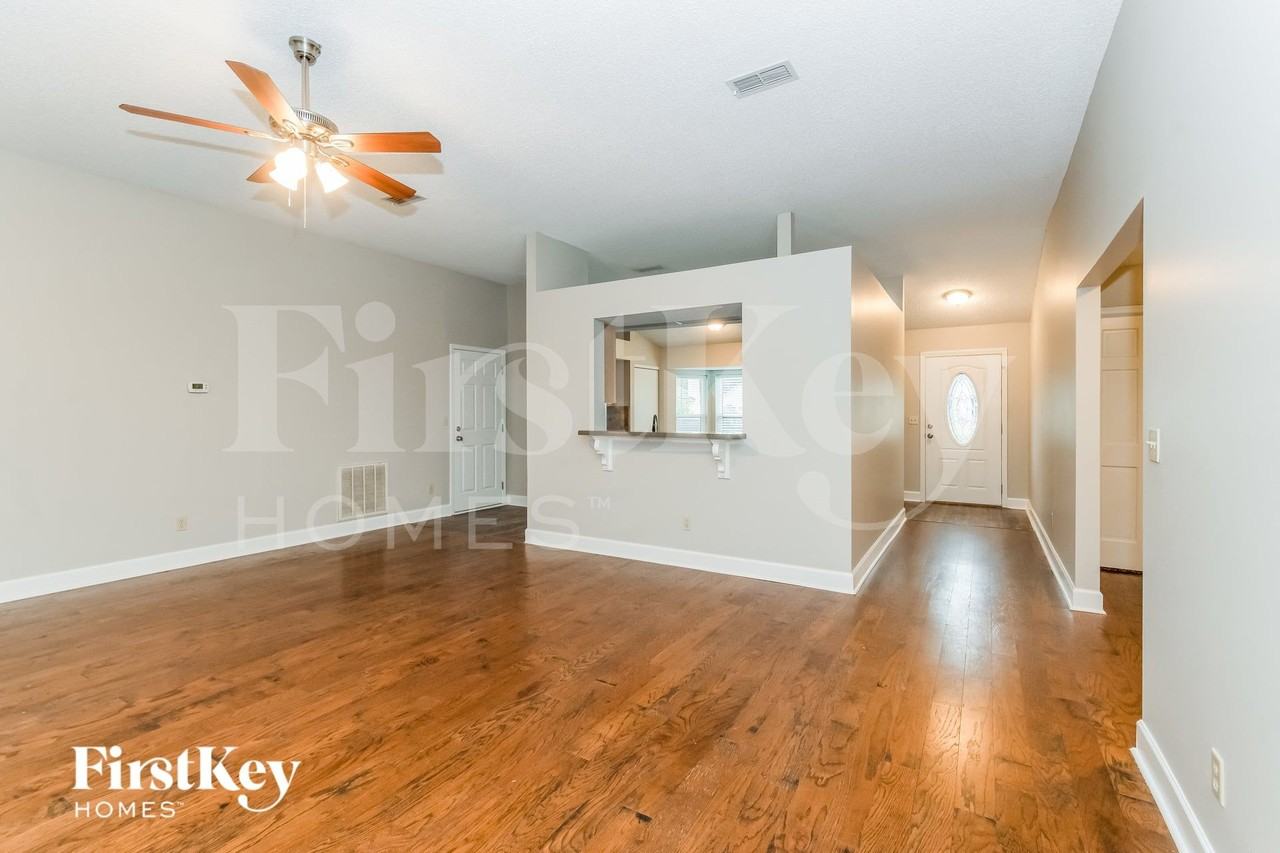 8557 Granpaw Ct - Photo 3 of 16