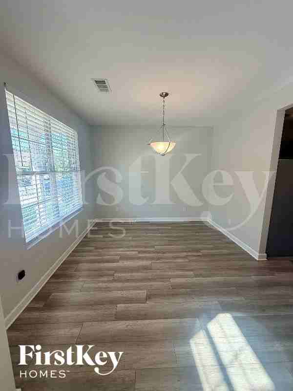 3113 Bromley Way - Photo 4 of 12