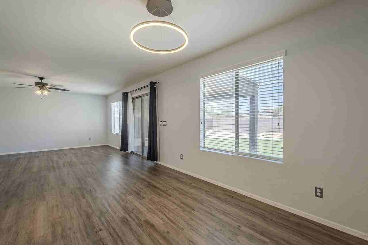 3866 W Belle Ave #1 - Photo 5 of 37
