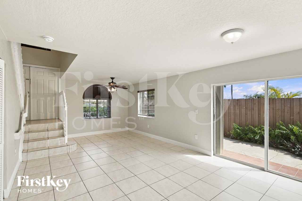 9734 Swstreet - Photo 2 of 17