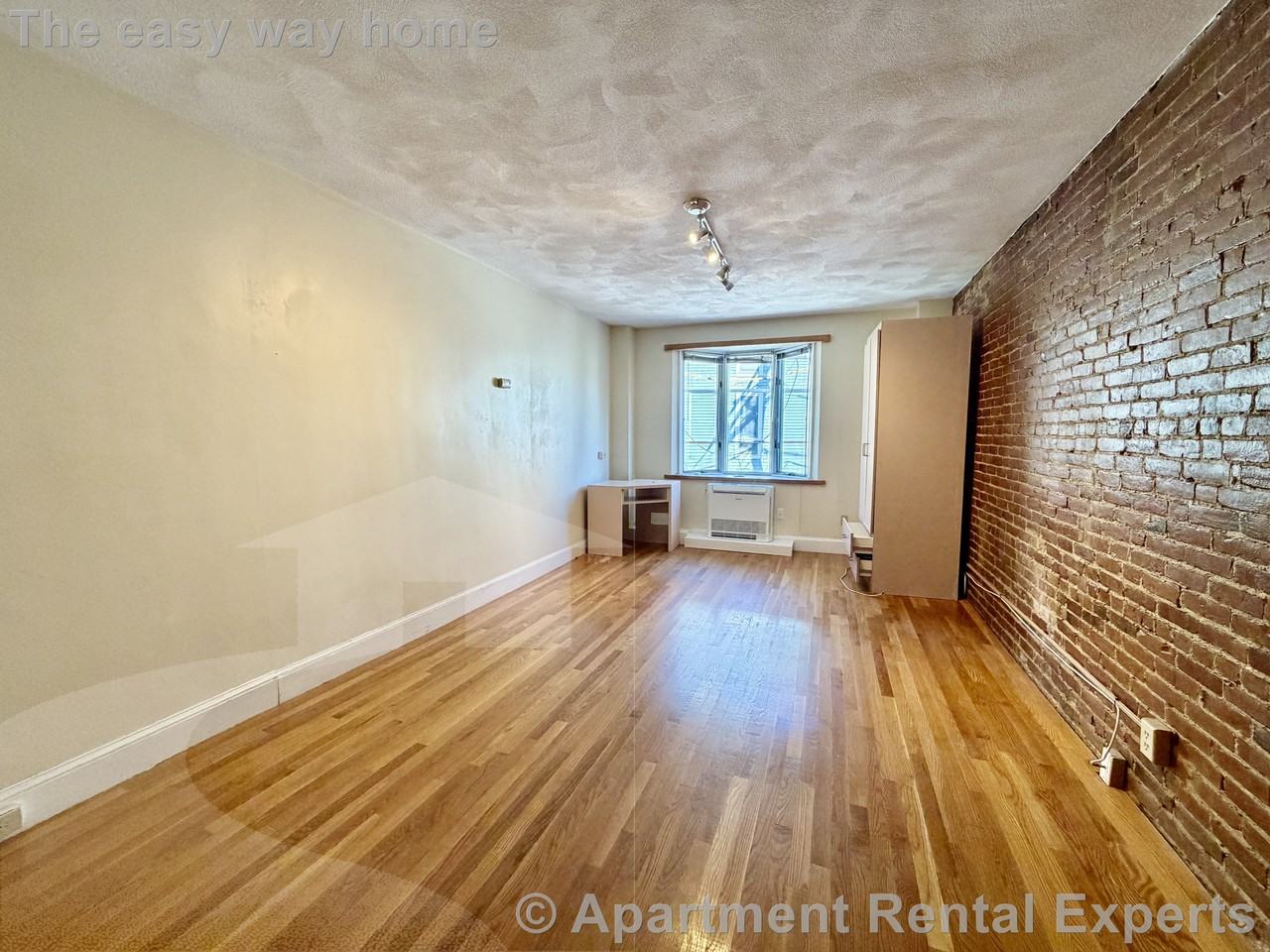 12 Mount Auburn St #6 - Photo 2 of 8