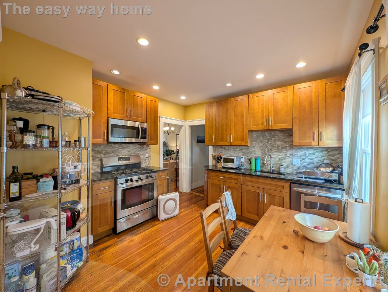 430 Main St #1 - Photo 7 of 19