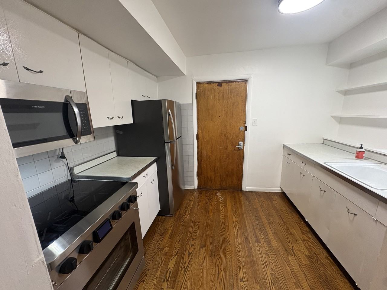 5136 S Blackstone Ave #36-3F - Photo 2 of 7