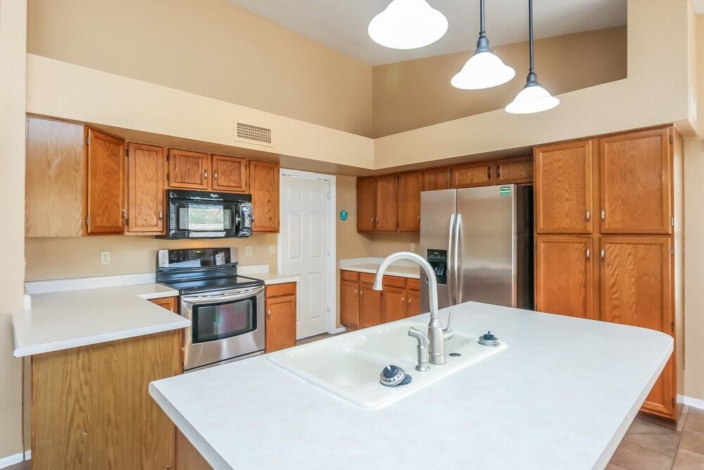 1018 E Stanford Ave - Photo 7 of 17