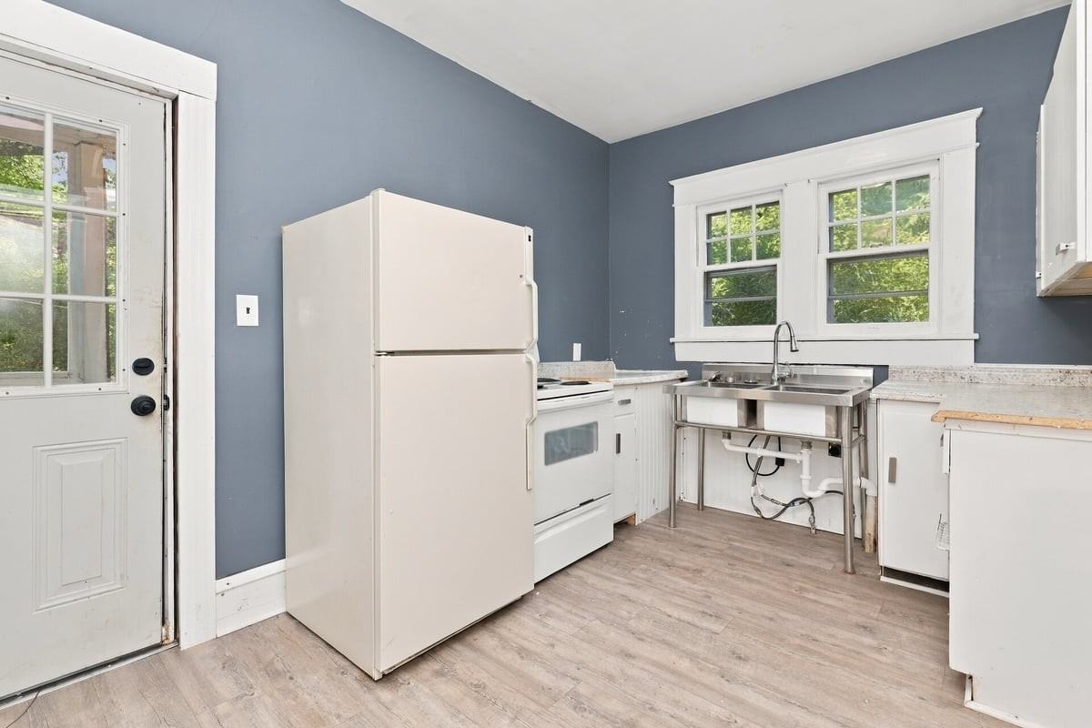 410 S Josephine Boyd St - Photo 6 of 15