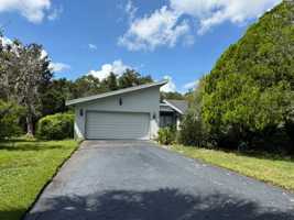 featured image of 107 Canterbury Dr