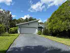 107 Canterbury Dr - Photo 1 of 1