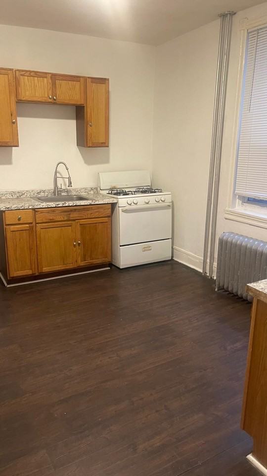 6012 Pine St #1 - Photo 5 of 12