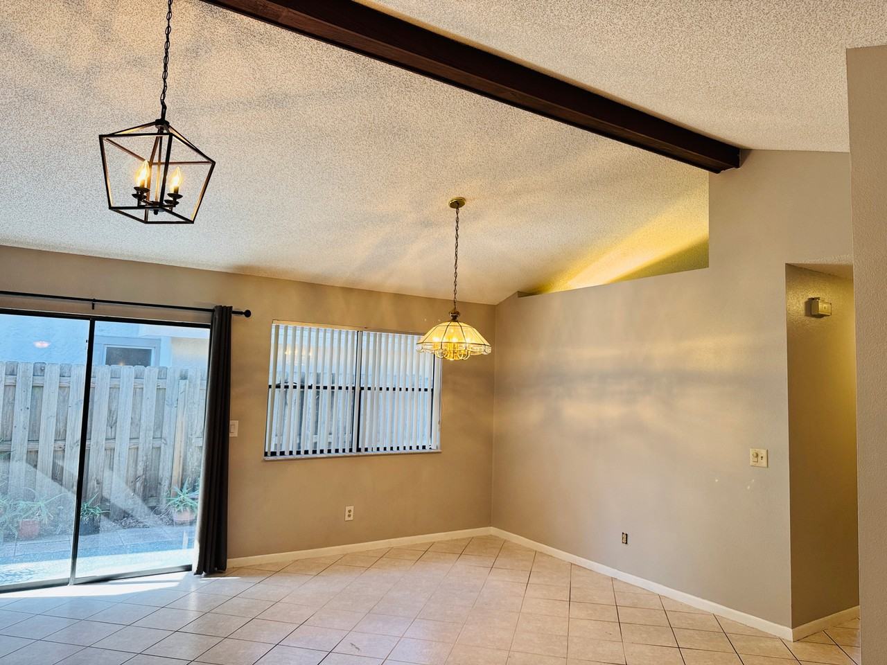 2251 Springwood Cir W - Photo 6 of 24