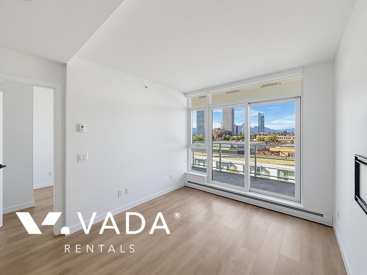 13685 102 Ave - Photo 4 of 18
