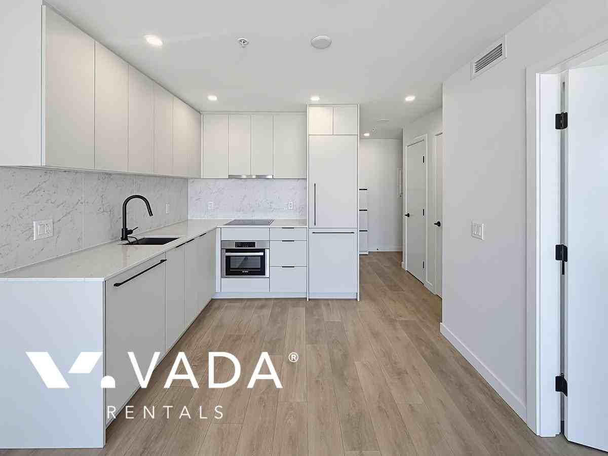 13685 102 Ave - Photo 6 of 18