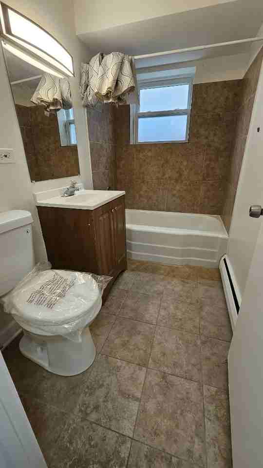 1384 Brown St - Photo 5 of 7