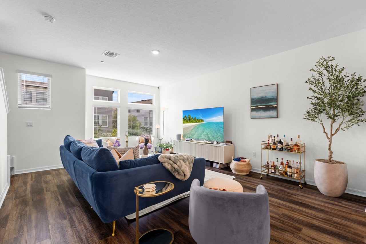 12526 Willstatter Ave - Photo 7 of 37