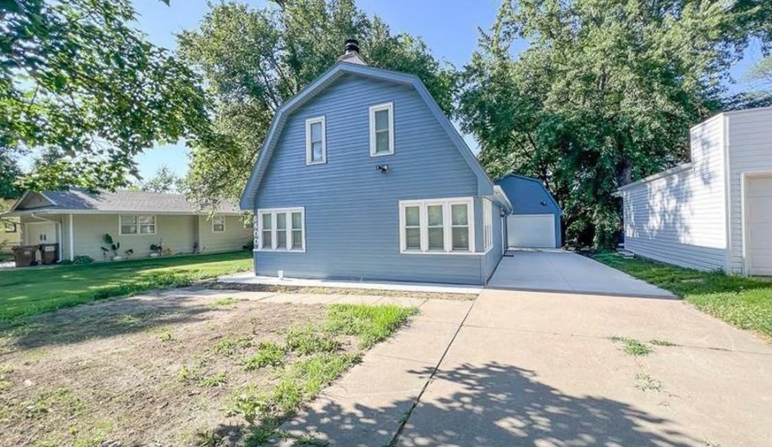 6400 Baldwin Avenue - Photo 3 of 38