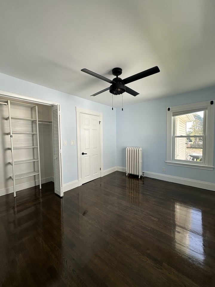 12 Hoyle St #2 - Photo 5 of 15