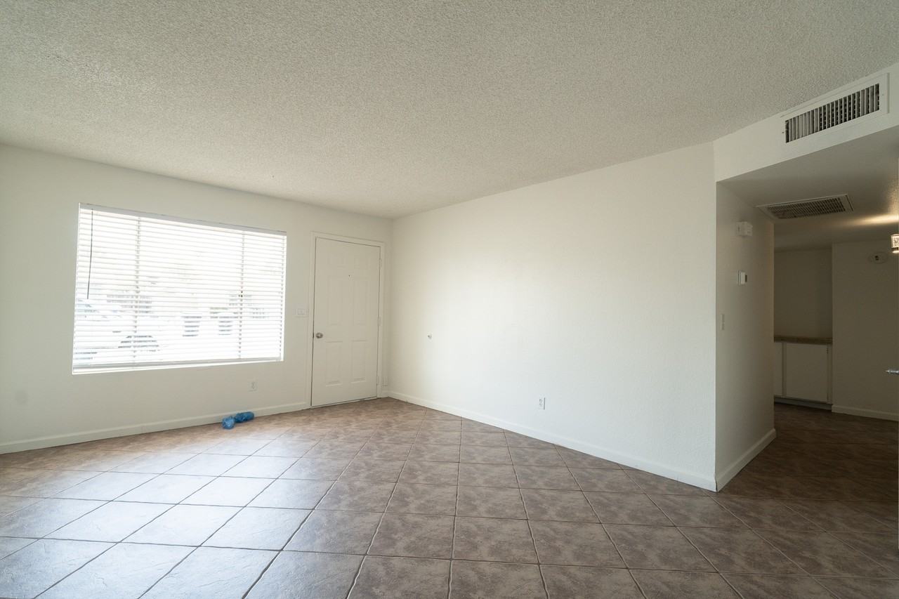 3642 W Carla Vista Dr #1 - Photo 5 of 16