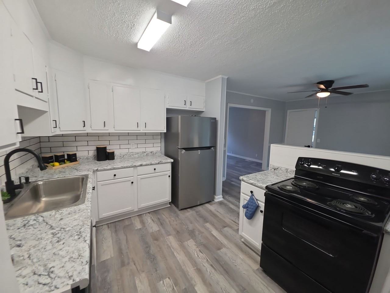 307 Mockingbird Rd Se #1 - Photo 7 of 13