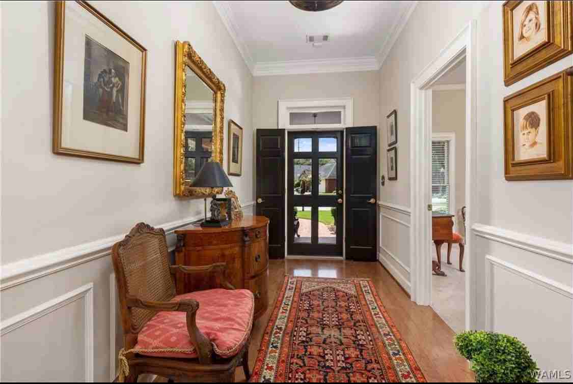 233 Tanglewood Circle - Photo 6 of 40