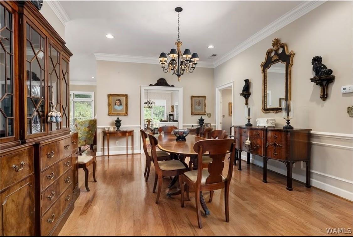 233 Tanglewood Circle - Photo 7 of 40