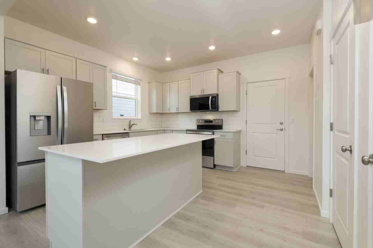 204th Ave E #1 - Photo 4 of 22