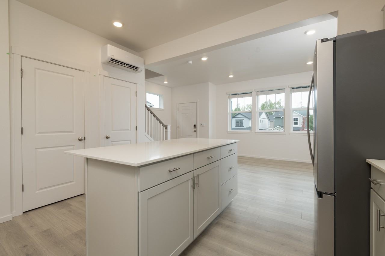 204th Ave E #1 - Photo 5 of 22