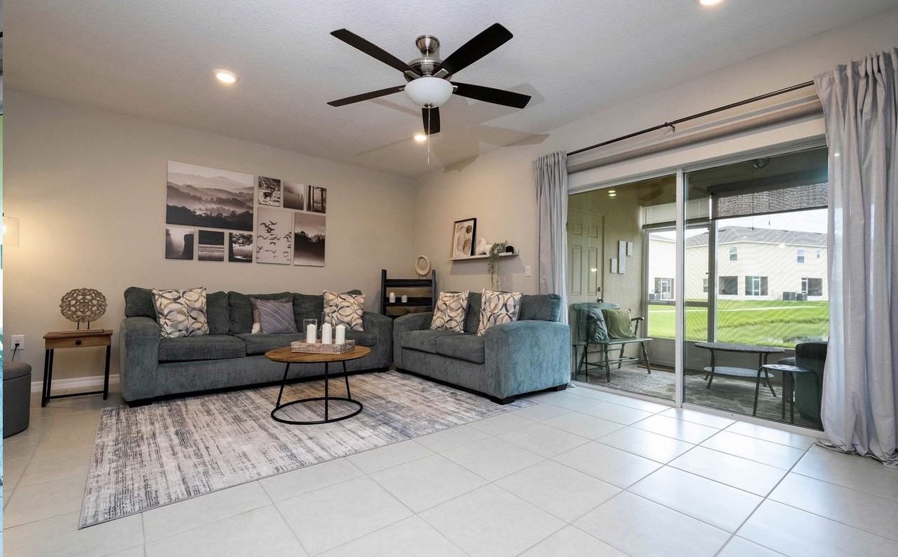 4764 Coral Castle Dr #1 - Photo 6 of 10