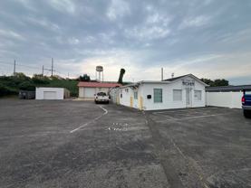 800 Memorial Blvd #1 - Photo 1 of 1