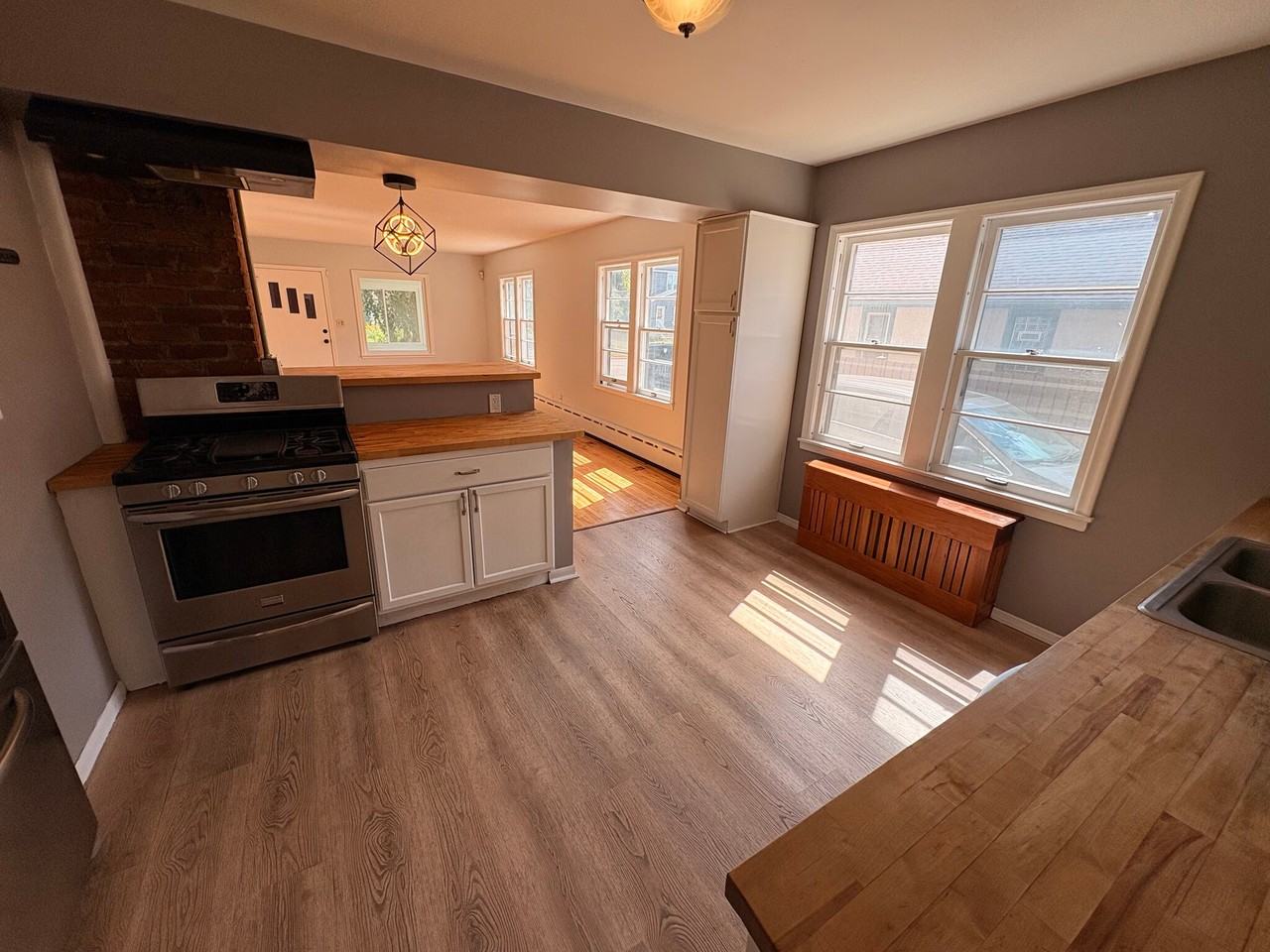 2424 5th St Ne Lowr - Photo 4 of 18