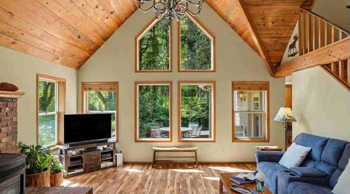 8930 Northwest Lorri Place - Photo 5 of 39